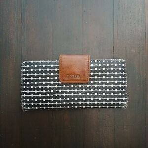 Fossil Logan Leather Clutch Wallet